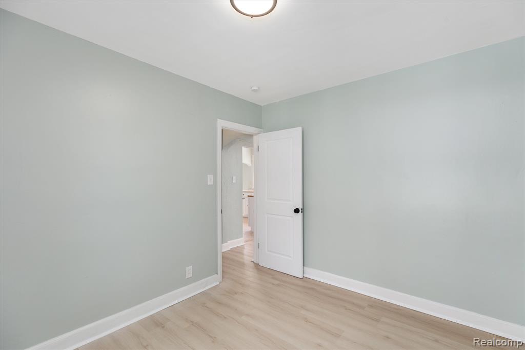 5942 Devonshire Road Detroit, MI 48224 - Photo 17 of 24