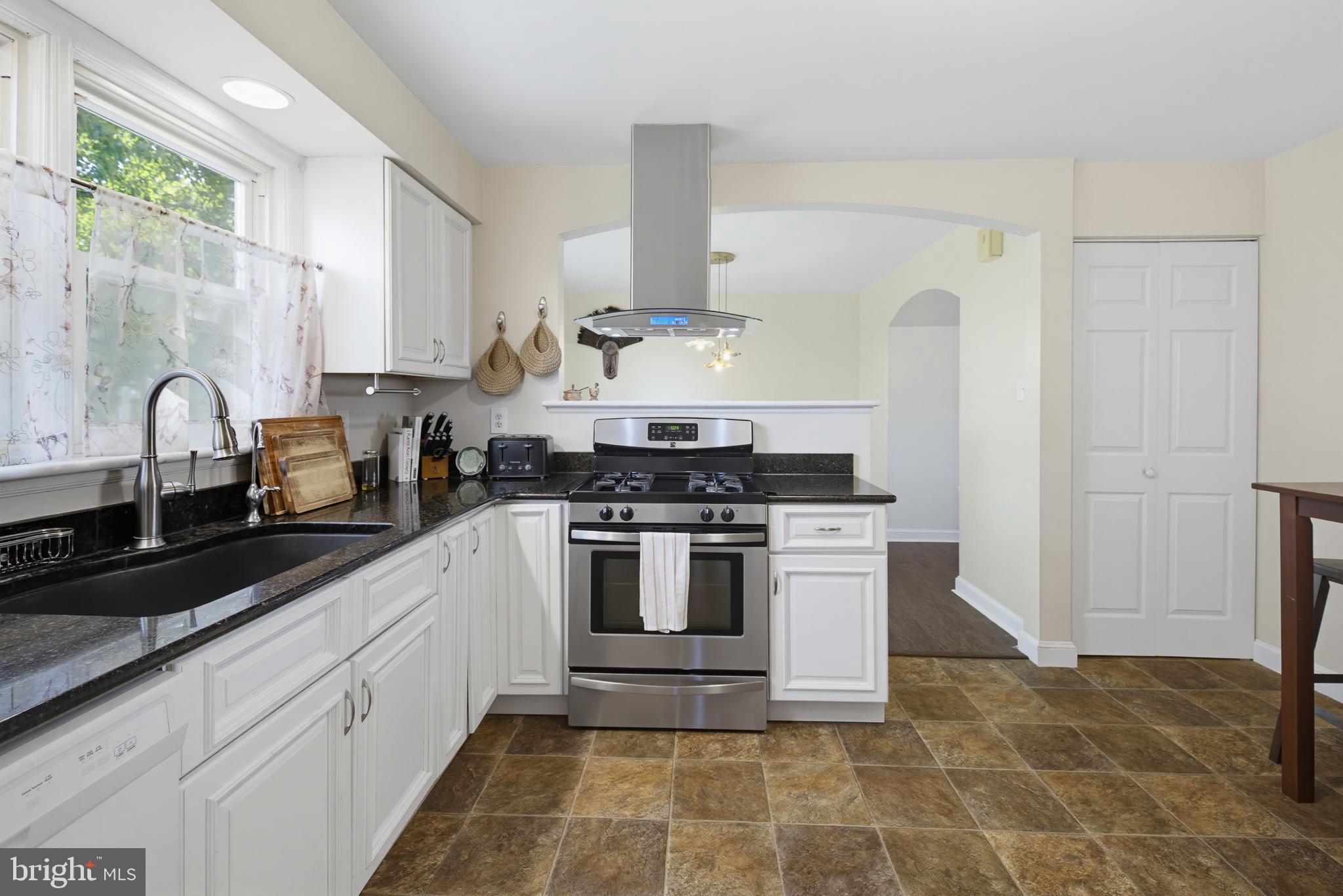 433 East Roseville Road Lancaster, PA 17601 - Photo 13 of 39 Gallery Image 13