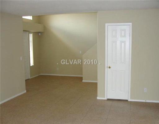 8320 Maplestar Road Las Vegas, NV 89128 - Photo 3 of 23 Living Room.