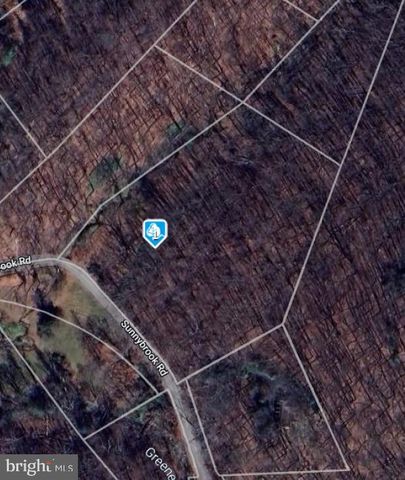 a close up view of washer and dryer