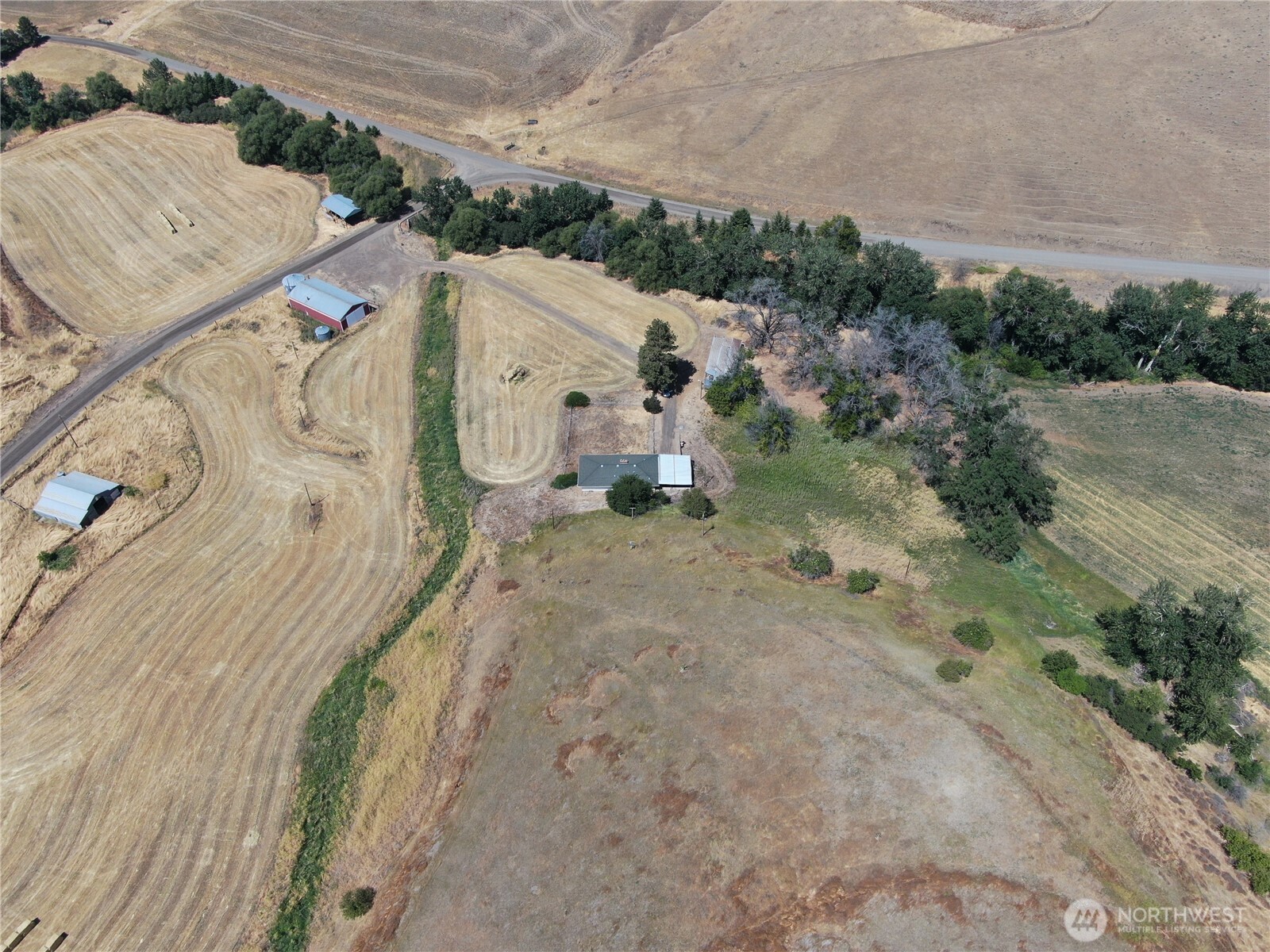 5 Niebel Grade Road Pomeroy, WA 99347 - Photo 10 of 34 an aerial view of a house with a yard