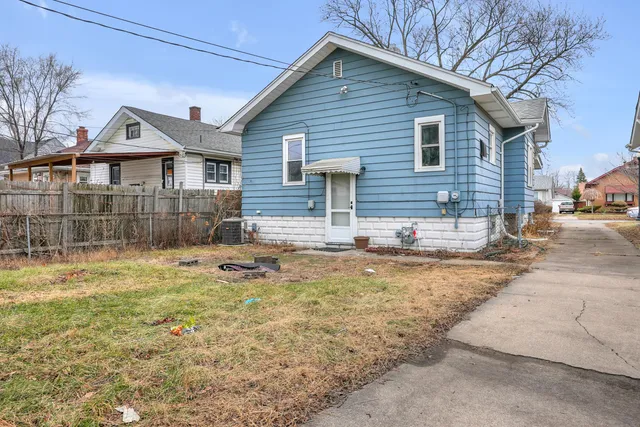$189,000 | 7428 Jackson Avenue, Hammond, IN 46324