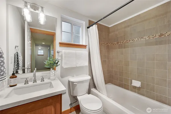 $899,999 | 1118 Northwest 56th Street, Unit A, Seattle, WA 98107