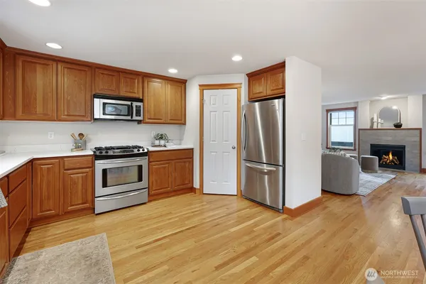 $899,999 | 1118 Northwest 56th Street, Unit A, Seattle, WA 98107