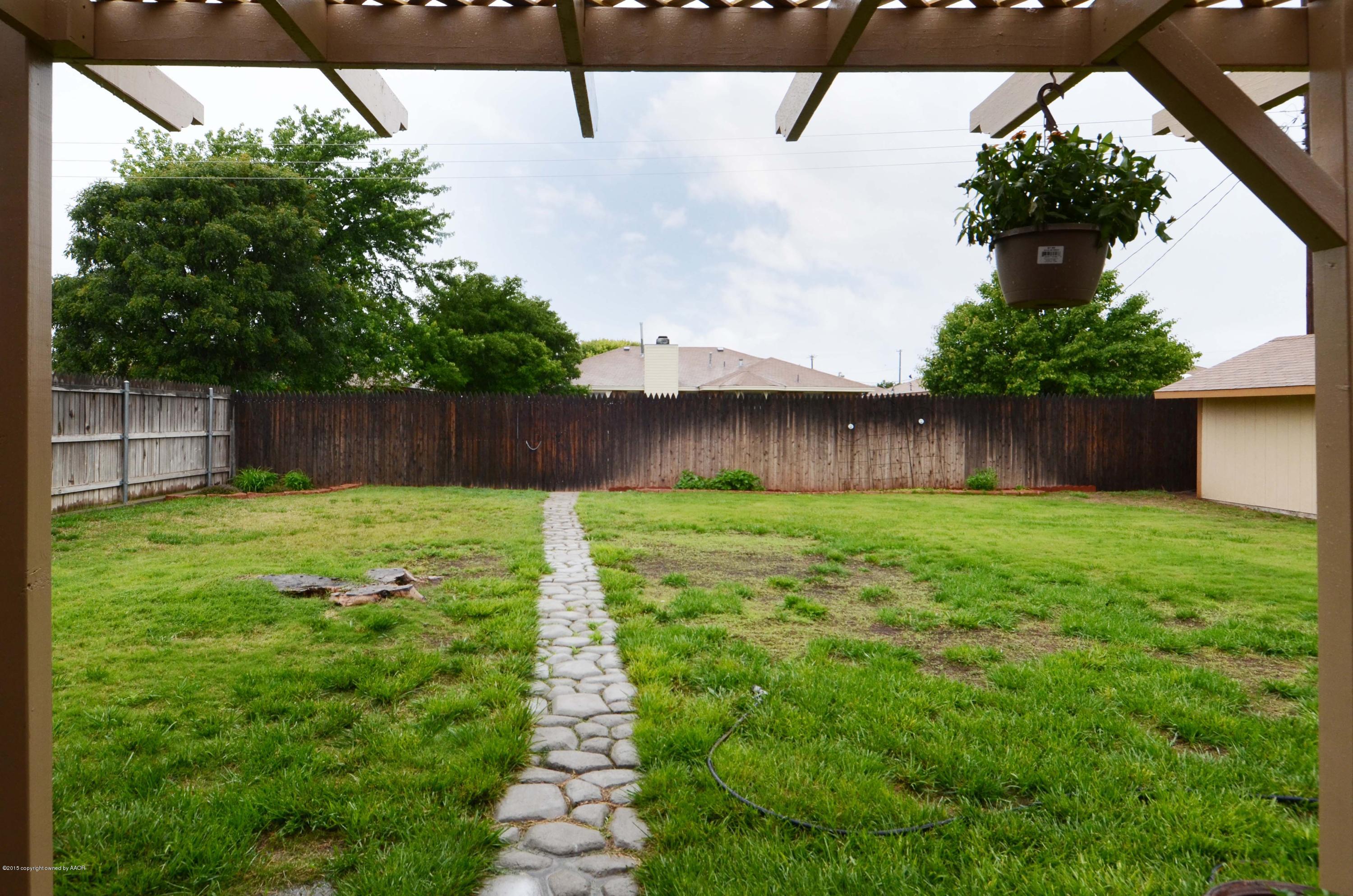 8104 Leah Trail Amarillo, TX 79110 - Photo 19 of 22 a view of a back yard