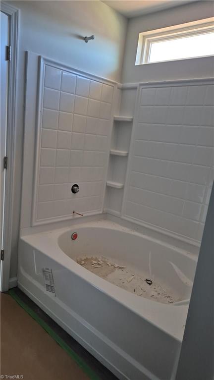 5121 Fallmeade Road Kernersville, NC 27284 - Photo 4 of 5 Garden Tub Shower combo