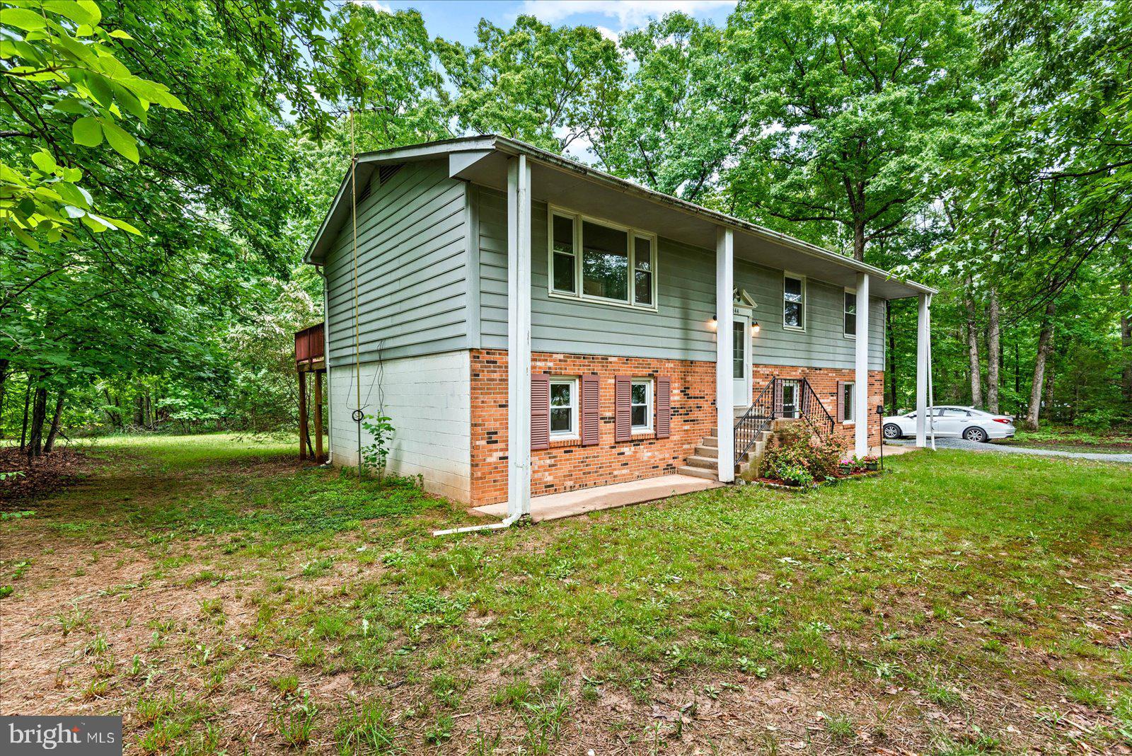 1644 Truslow Road Fredericksburg, VA 22406 - Photo 4 of 43 Gallery Image 4