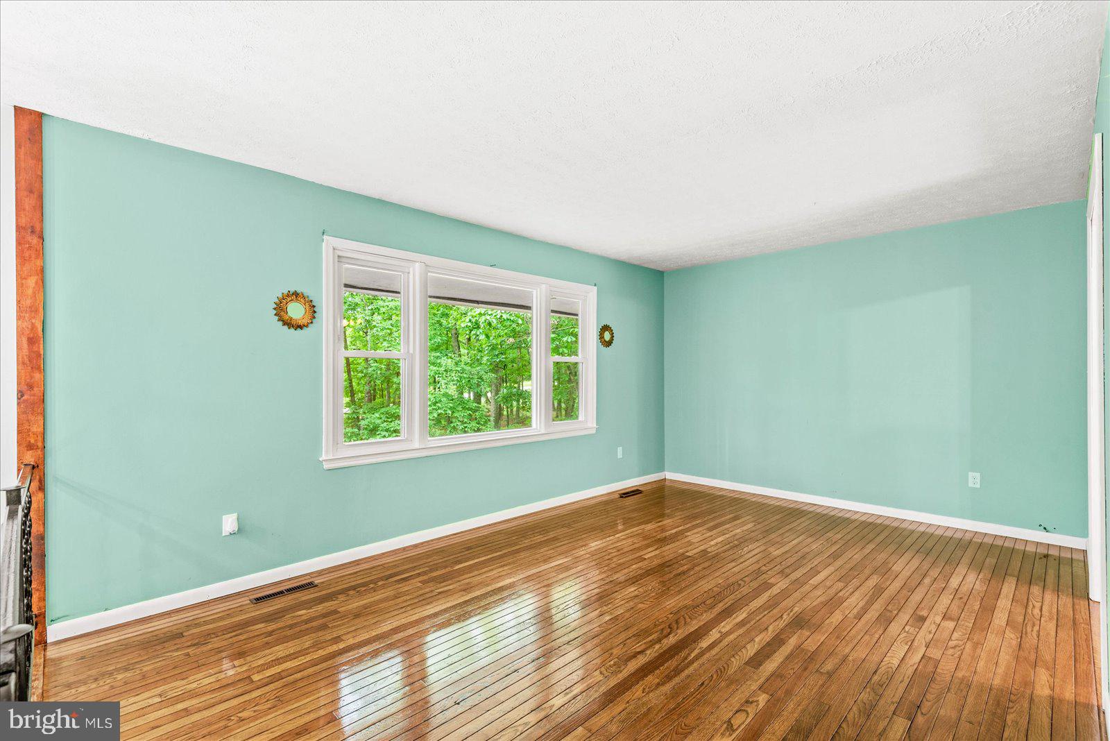 1644 Truslow Road Fredericksburg, VA 22406 - Photo 7 of 43 Gallery Image 7