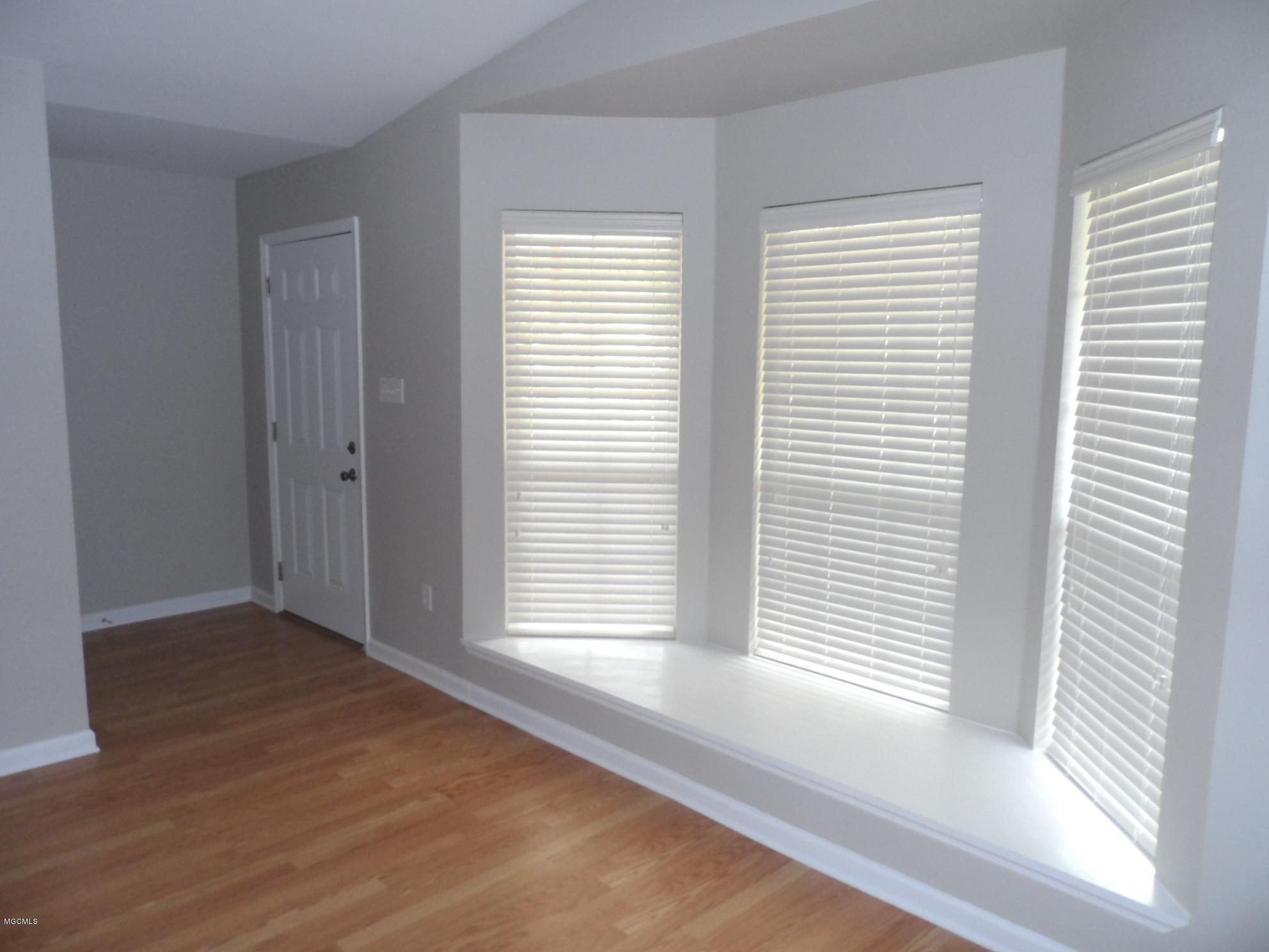 13289 Rene Avenue Gulfport, MS 39503 - Photo 8 of 20 SAM_6403