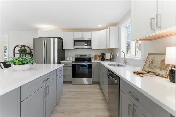 $415,000 | 670 Wiscasset Road, Boothbay, ME 04537