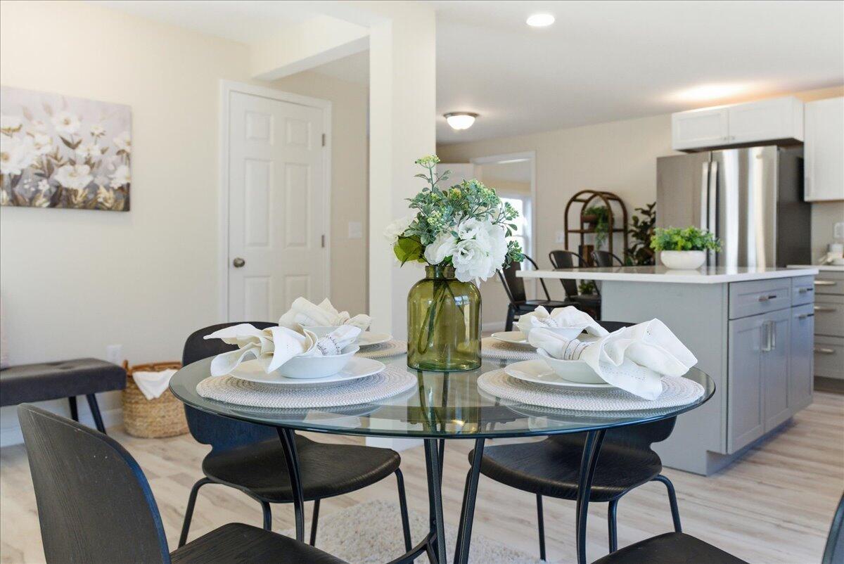 670 Wiscasset Road Boothbay, ME 04537 - Photo 11 of 30 23-670 Wiscasset Rd_Boothbay_ME-27