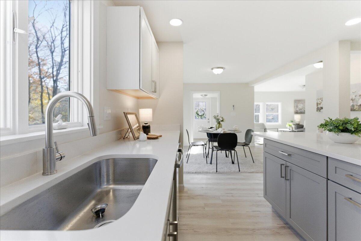 670 Wiscasset Road Boothbay, ME 04537 - Photo 13 of 30 32-670 Wiscasset Rd_Boothbay_ME-32