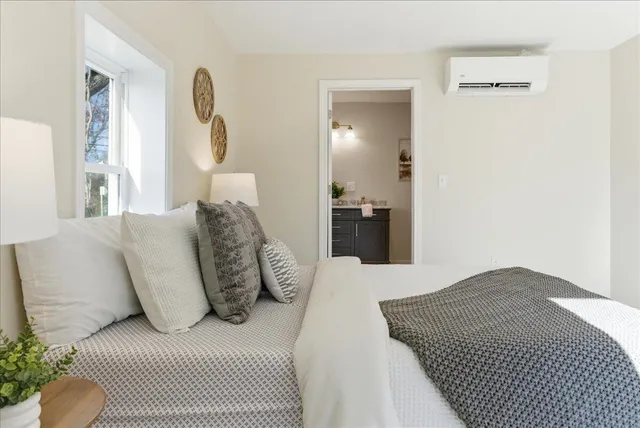 $415,000 | 670 Wiscasset Road, Boothbay, ME 04537