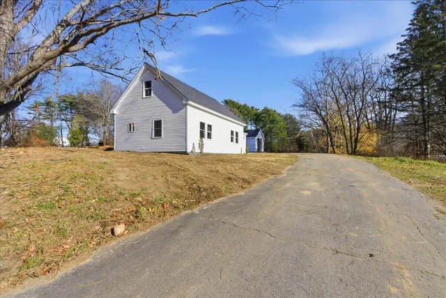 $415,000 | 670 Wiscasset Road, Boothbay, ME 04537