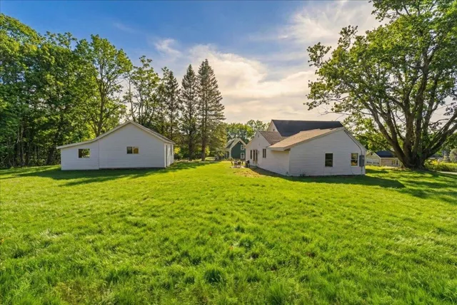 $415,000 | 670 Wiscasset Road, Boothbay, ME 04537