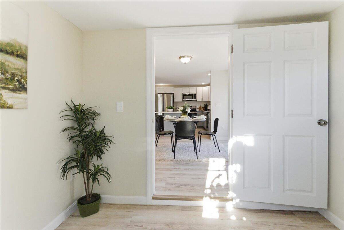 670 Wiscasset Road Boothbay, ME 04537 - Photo 9 of 30 21-670 Wiscasset Rd_Boothbay_ME-25