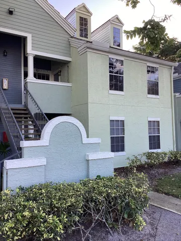 $1,975 | 1215 Crystal Way, Unit N, Delray Beach, FL 33444