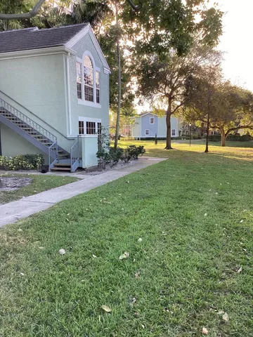 $1,975 | 1215 Crystal Way, Unit N, Delray Beach, FL 33444