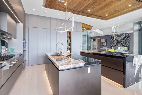 $19,995,000 | 34 Minnetonka Road, Sea Ranch Lakes, FL 33308