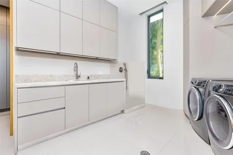 $19,995,000 | 34 Minnetonka Road, Sea Ranch Lakes, FL 33308