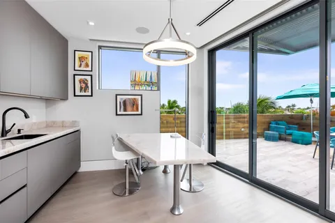 $19,995,000 | 34 Minnetonka Road, Sea Ranch Lakes, FL 33308