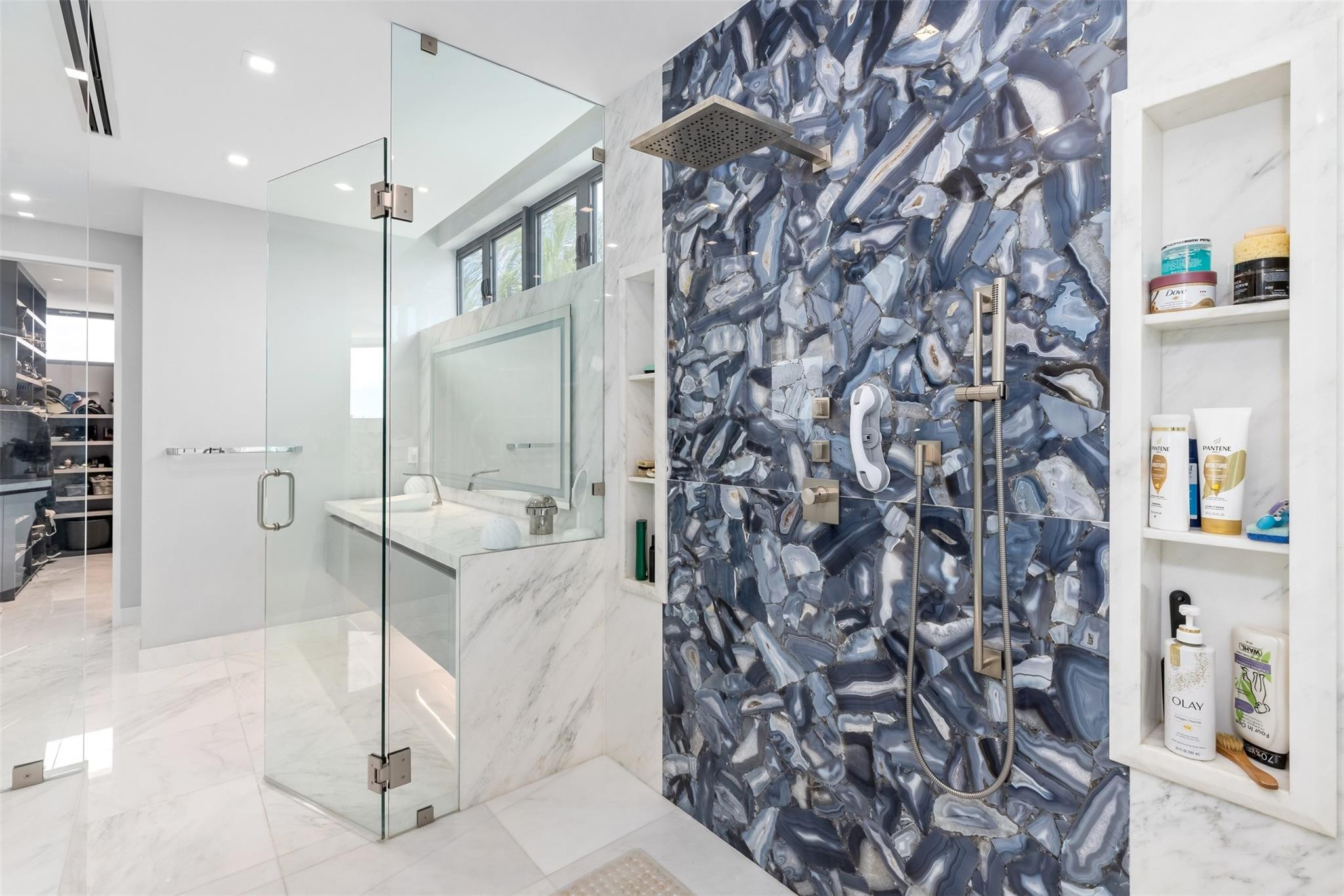 34 Minnetonka Road Sea Ranch Lakes, FL 33308 - Photo 48 of 89 Photo 48