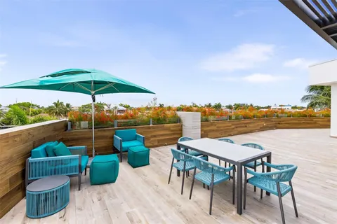 $19,995,000 | 34 Minnetonka Road, Sea Ranch Lakes, FL 33308