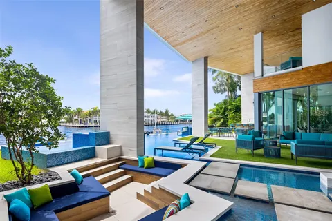 $19,995,000 | 34 Minnetonka Road, Sea Ranch Lakes, FL 33308