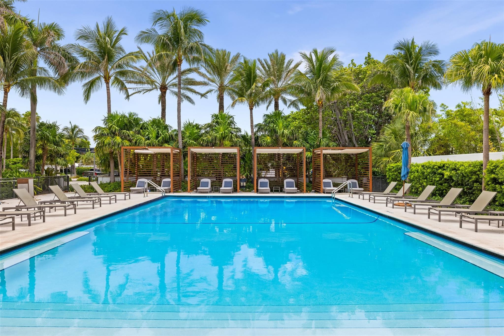 34 Minnetonka Road Sea Ranch Lakes, FL 33308 - Photo 85 of 89 Community Pool