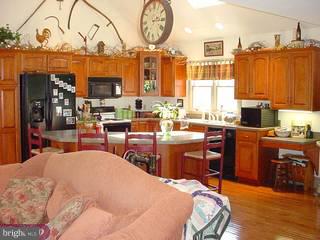 230 Ammon Road Elverson, PA 19520 - Photo 2 of 6 Gallery Image 2