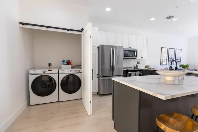 $7,000 | 72 Southeast 6th Avenue, Unit H, Delray Beach, FL 33483