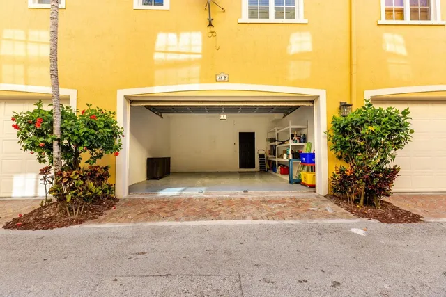 $7,000 | 72 Southeast 6th Avenue, Unit H, Delray Beach, FL 33483
