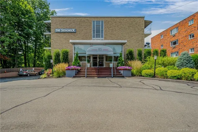 $2,000 | 115 South Main Street, Unit B14, West Hartford, CT 06107