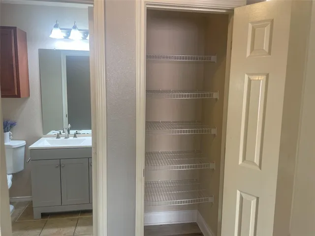 $2,200 | 2401 Christoff Loop, Austin, TX 78748