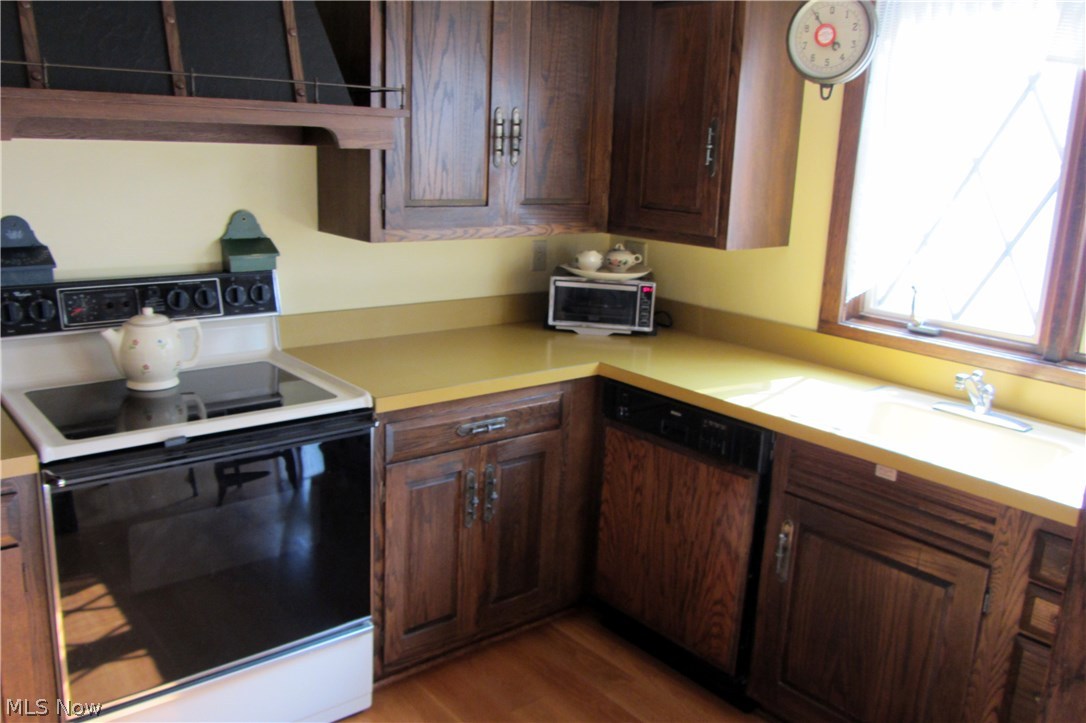 1763 Rush Road Wickliffe, OH 44092 - Photo 21 of 31 Gallery Image 21