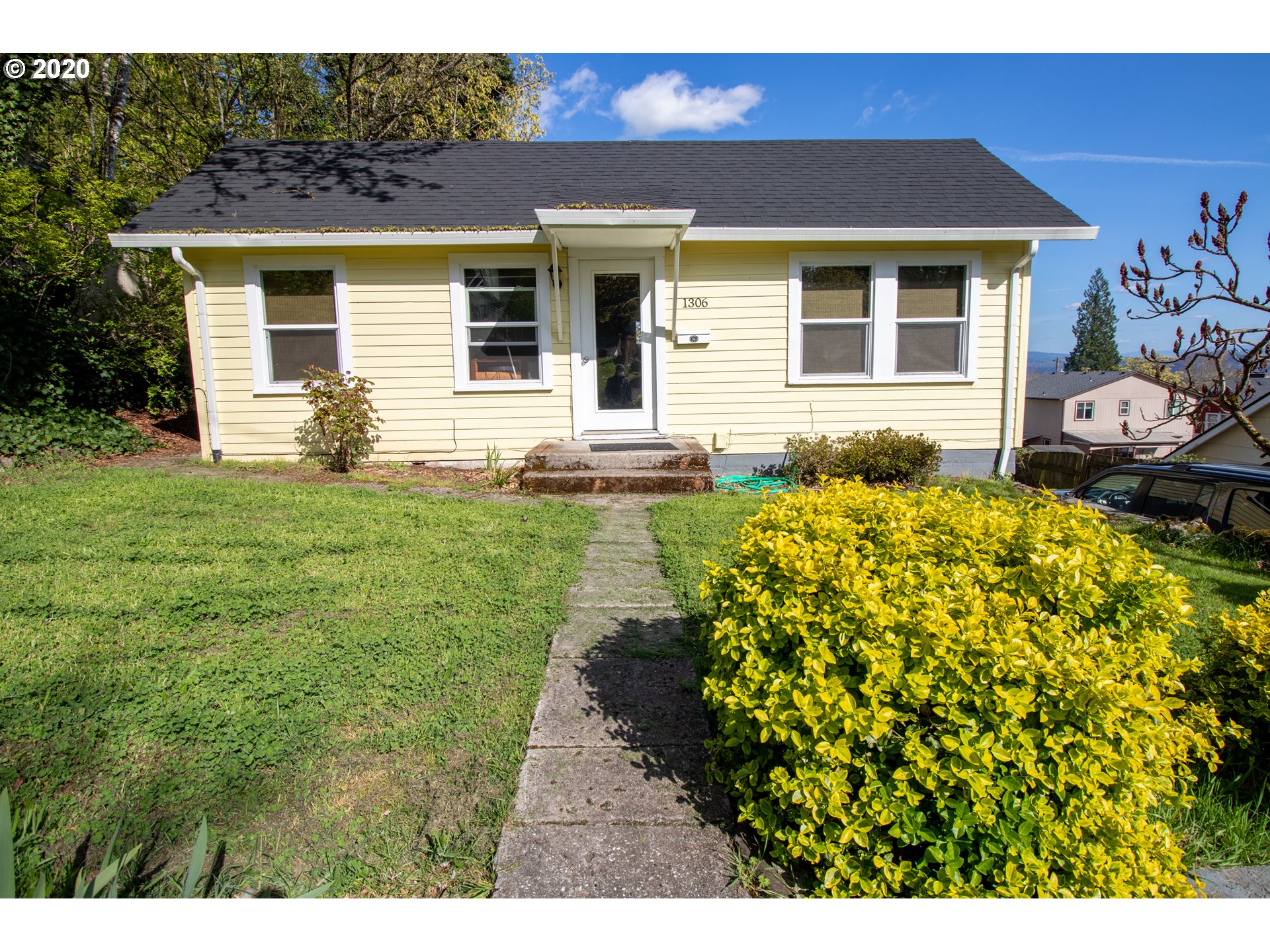 1306 Northwest Couch Street Camas, WA 98607 - Photo 1 of 15 Gallery Image 1