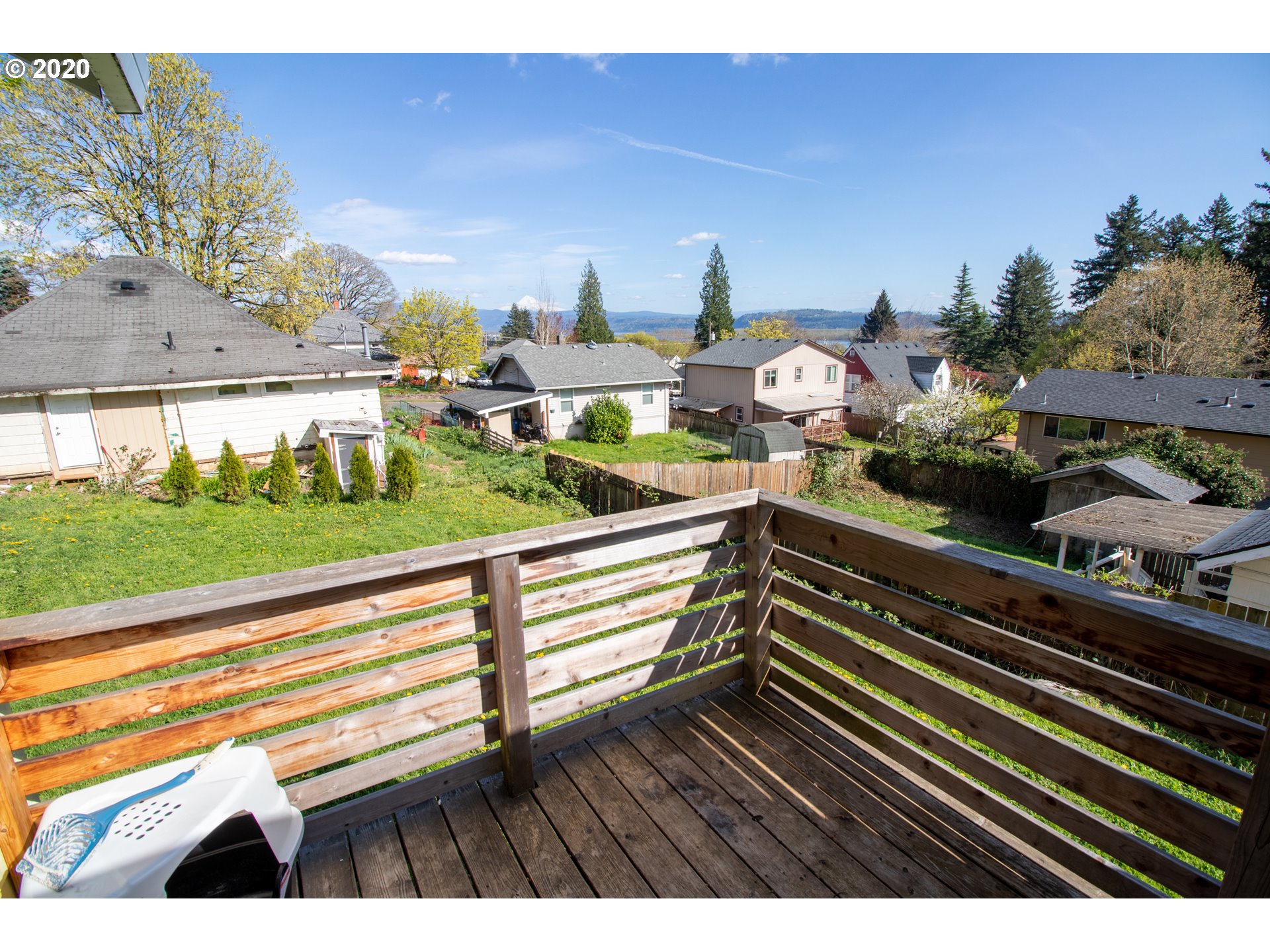 1306 Northwest Couch Street Camas, WA 98607 - Photo 2 of 15 Gallery Image 2