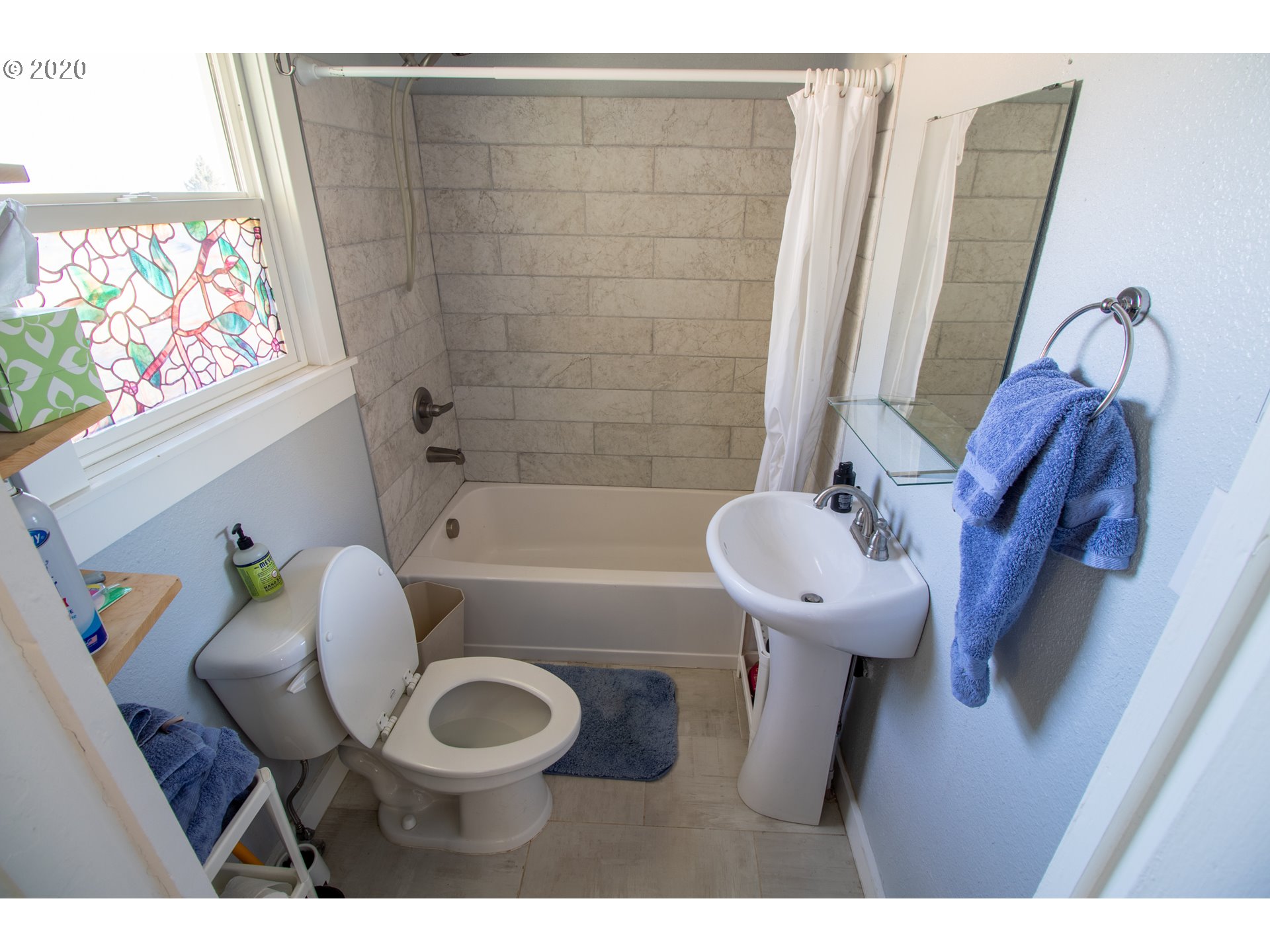 1306 Northwest Couch Street Camas, WA 98607 - Photo 7 of 15 Gallery Image 7