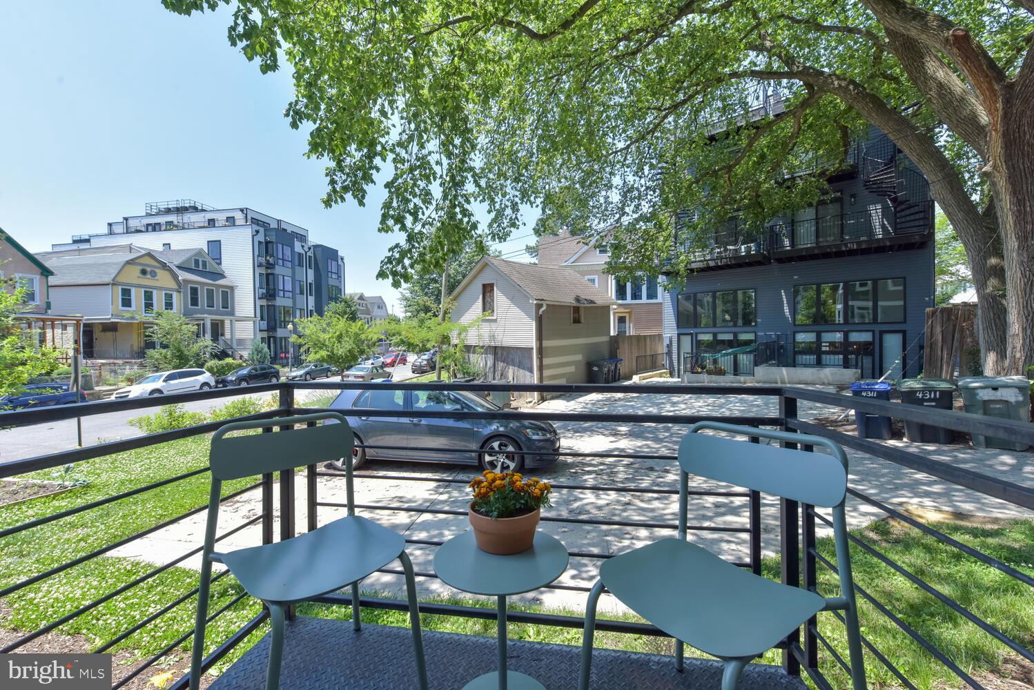 817 Varnum Street Northwest, Unit 1 Washington, DC 20011 - Photo 14 of 27