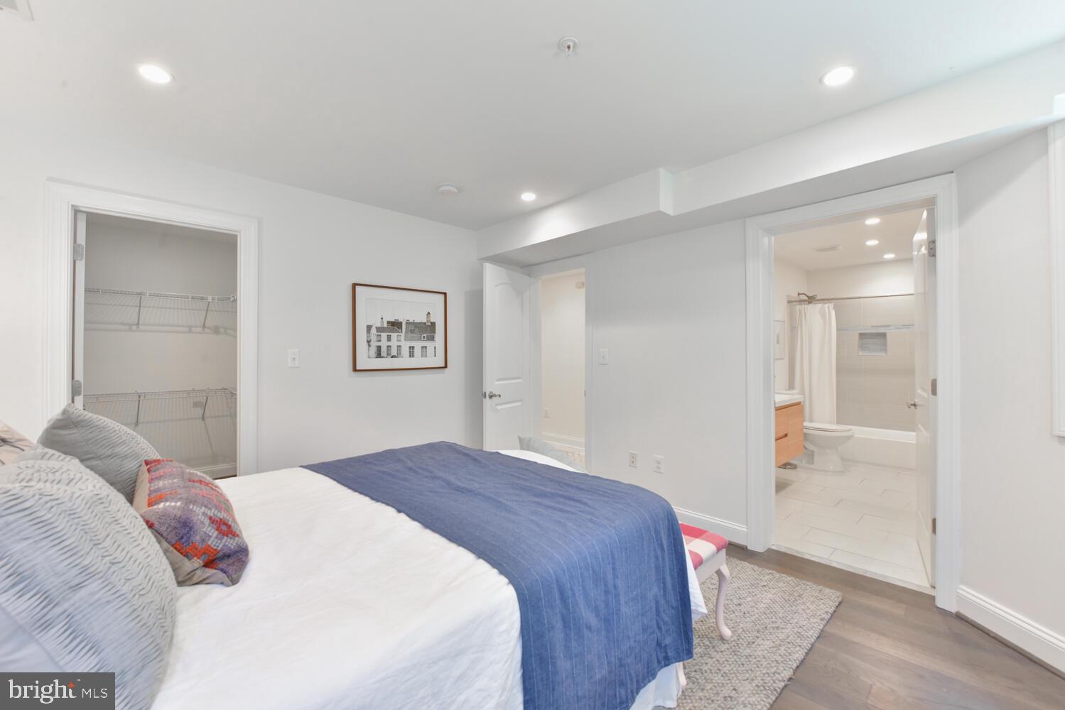 817 Varnum Street Northwest, Unit 1 Washington, DC 20011 - Photo 17 of 27