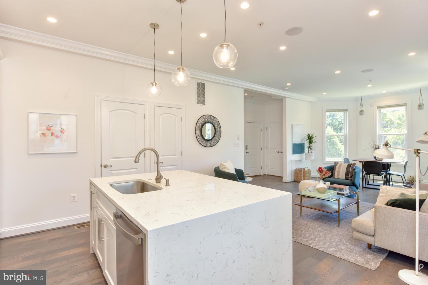 817 Varnum Street Northwest, Unit 1 Washington, DC 20011 - Photo 9 of 27