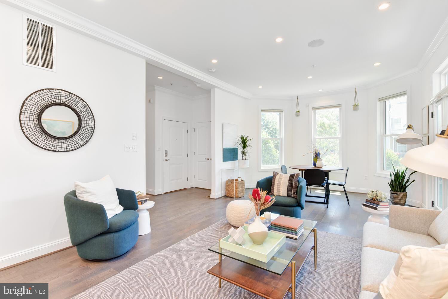 817 Varnum Street Northwest, Unit 1 Washington, DC 20011 - Photo 10 of 27