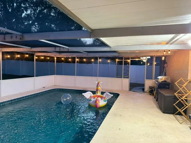 $639,500 | 2021 Valley Drive, Dunedin, FL 34698