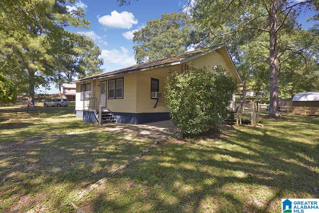 1221 Friendship Road Oxford, AL 36203 - Photo 2 of 17