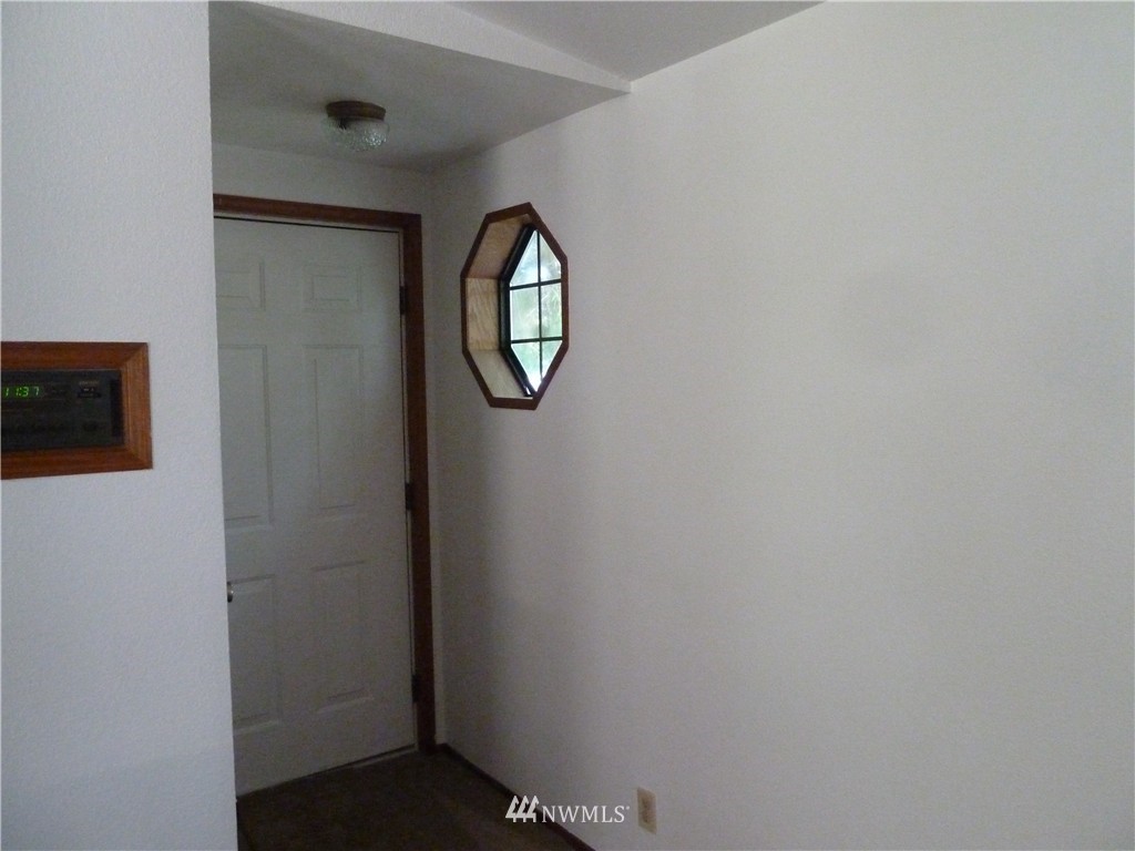 41 Southeast High Road Shelton, WA 98584 - Photo 14 of 19 Gallery Image 14