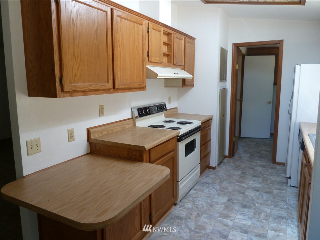 41 Southeast High Road Shelton, WA 98584 - Photo 4 of 19 Gallery Image 4