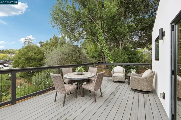 $1,390,000 | 380 Vermont Avenue, Berkeley, CA 94707