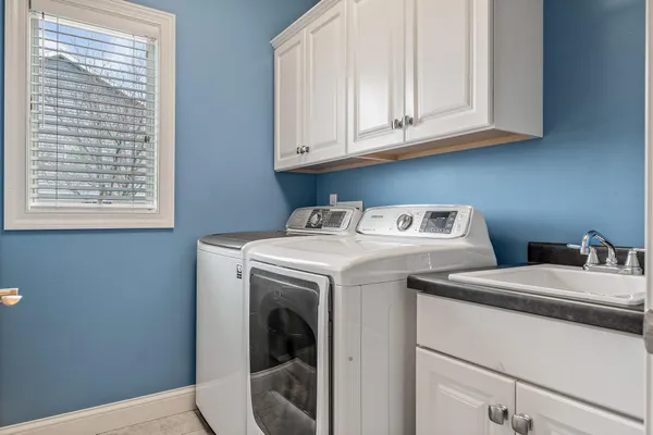 $570,000 | 503 Russell Drive West, Holmen, WI 54636