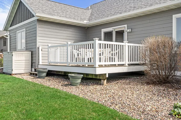 $570,000 | 503 Russell Drive West, Holmen, WI 54636