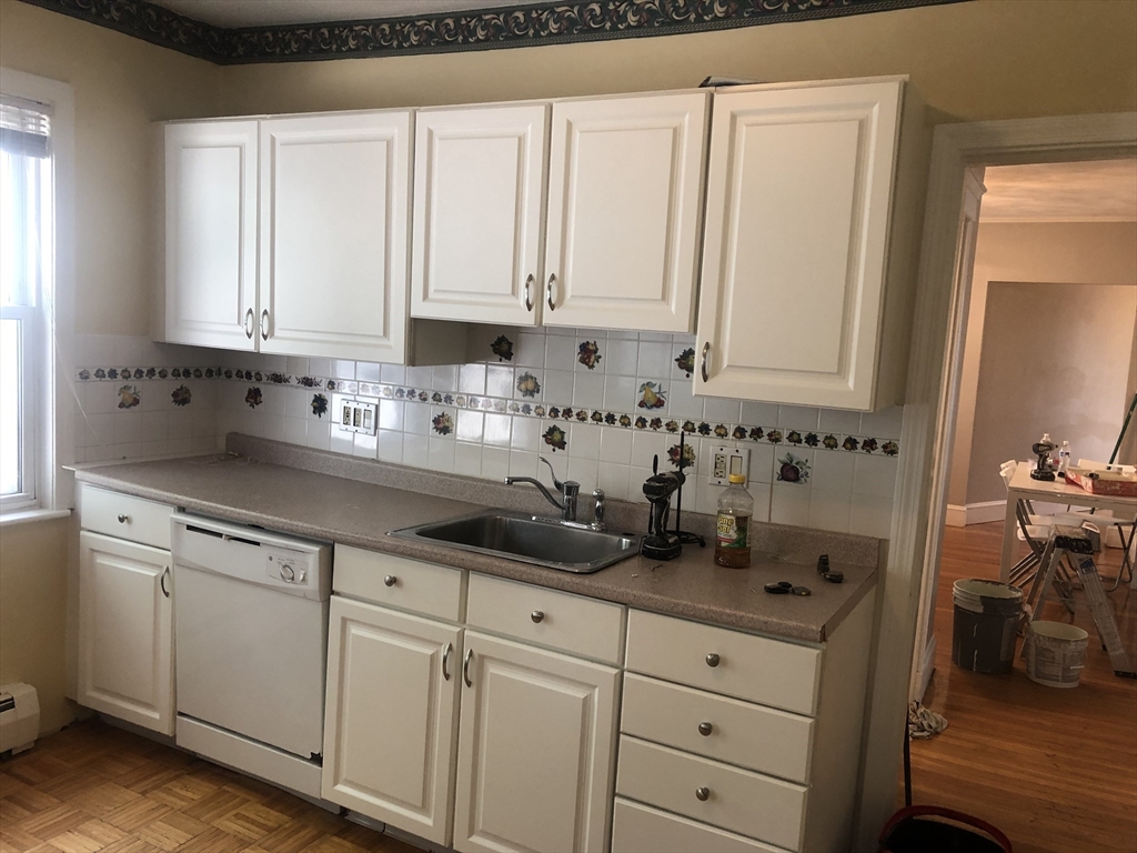 29 Chetwynd Road, Unit 1 Somerville, MA 02144 - Photo 3 of 8 Gallery Image 3
